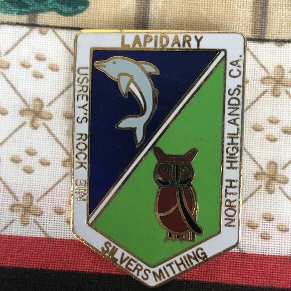 Usrey's Rock Bin North Highlands, California Lapidary & Silversmithing Pin - Picture 3 of 5